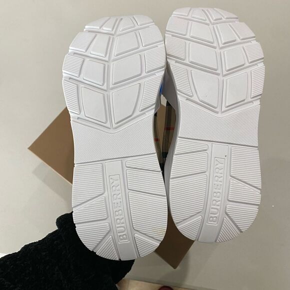 BURBERRY
Beige Check Regis Sneakers - Picture 9 of 11